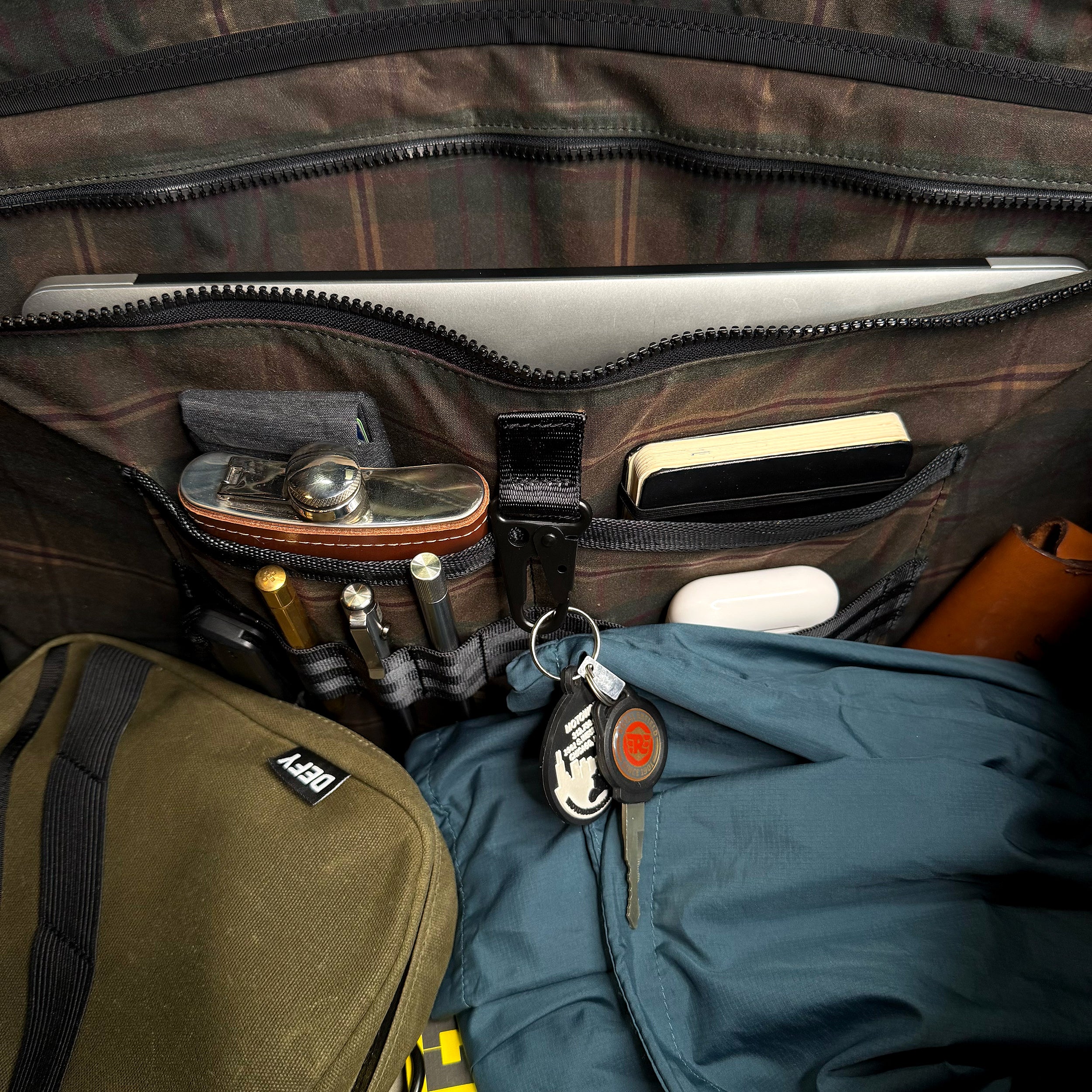 The Rover Backpack Duffel | Rogue Camo MultiCam Black™ CORDURA® – DEFY