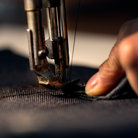 The Ultimate Crossbody Strap Black Dyneema® x Closed-Cell Foam Padding x AustriAlpin® Cobra Buckle / Last 1