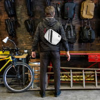 The Void Admin Pouch Crossbody Strap / Last 1