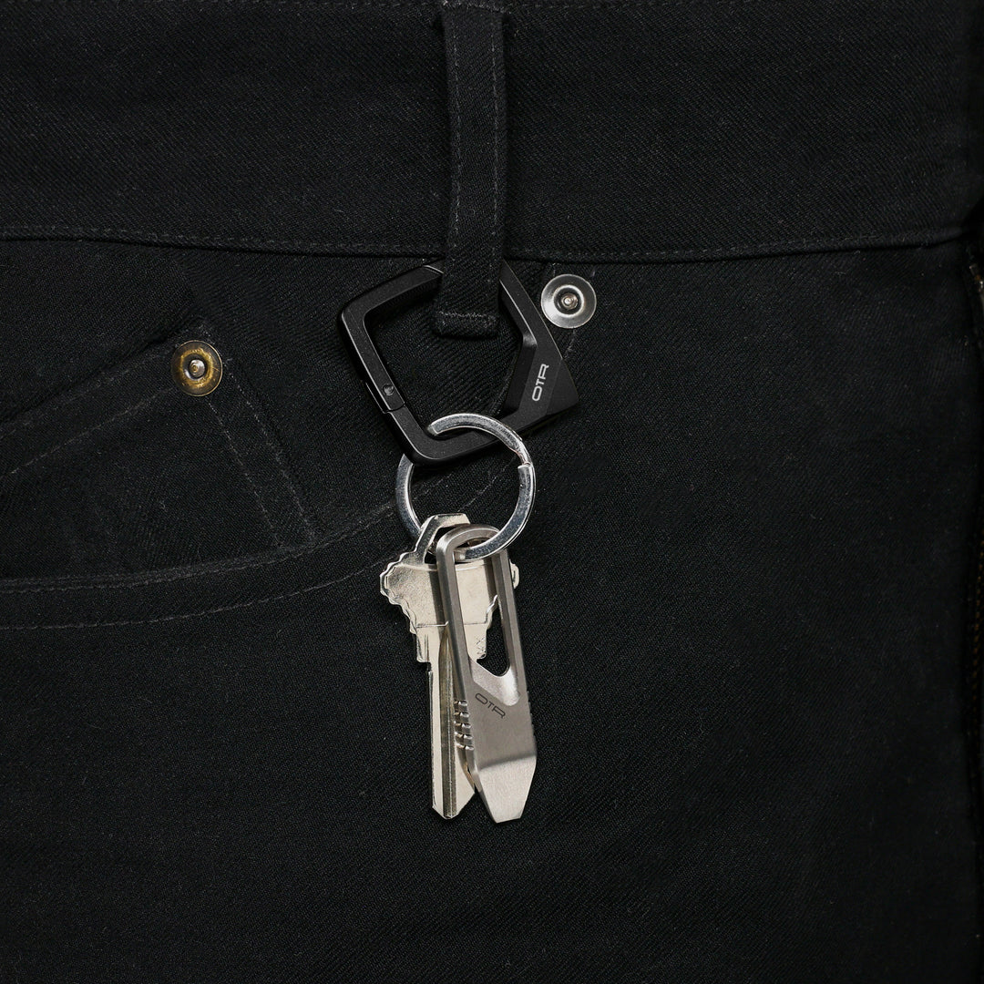 DEFY x OTR Squarabiner