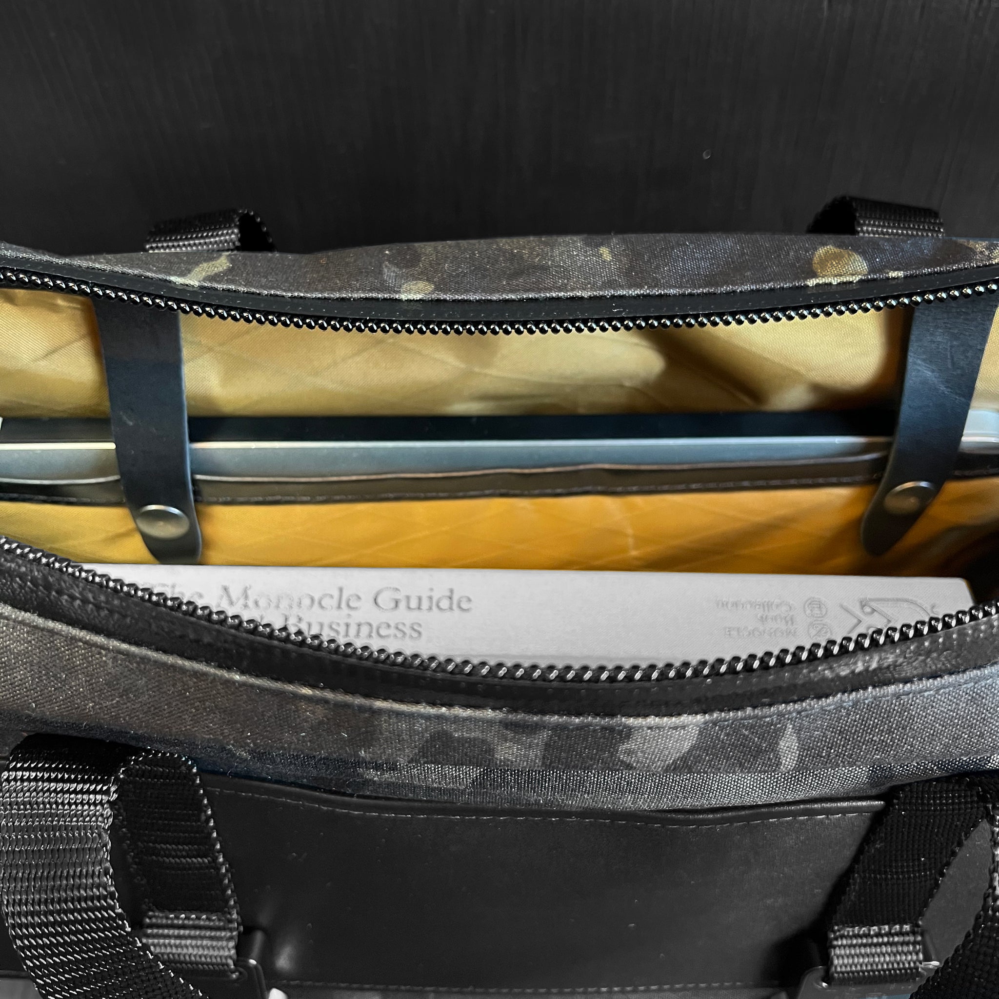 Defender Rogue Camo MultiCam Black™ CORDURA® x Coyote X-Pac™ – DEFY