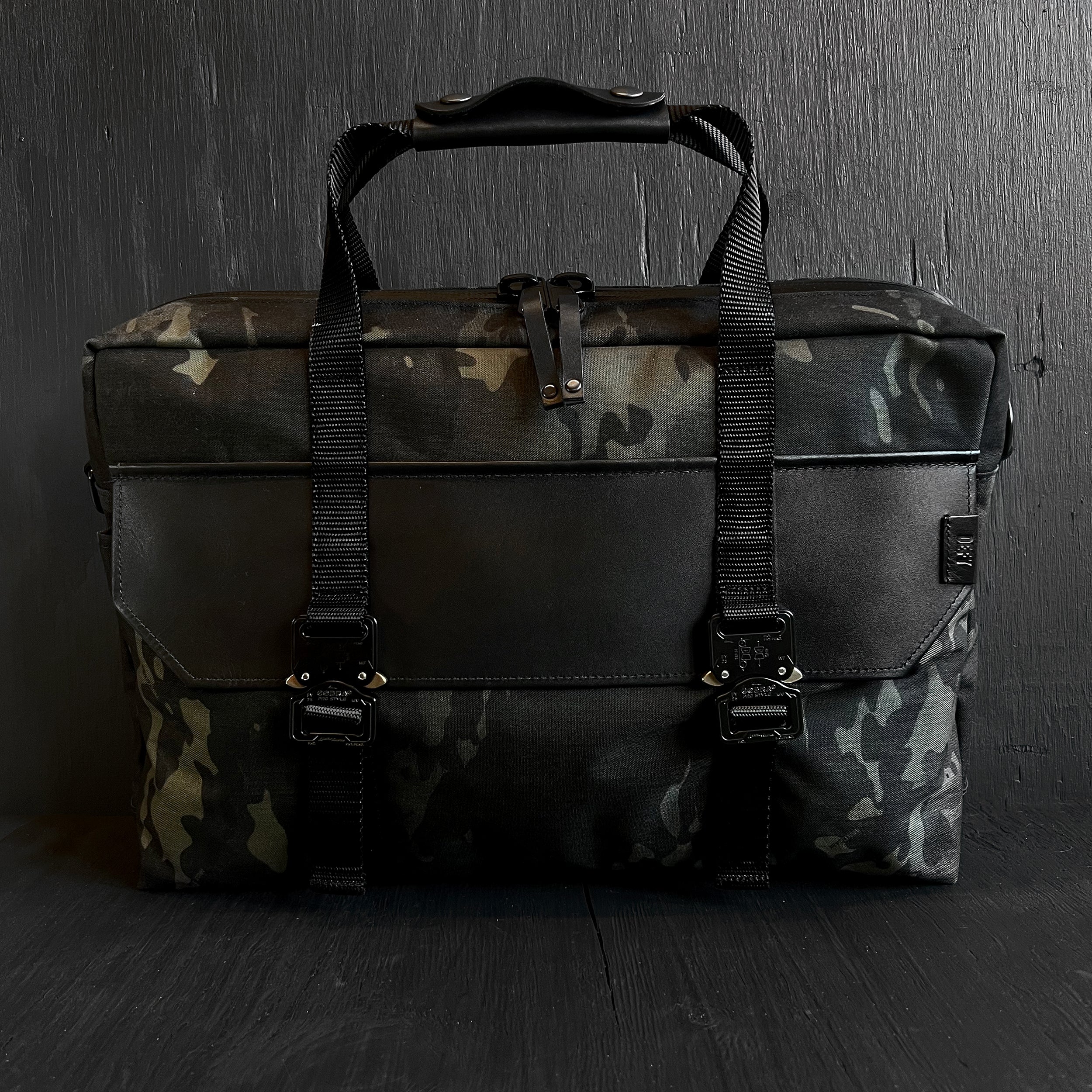 Rogue-Camo-Defender1_2500x.jpg