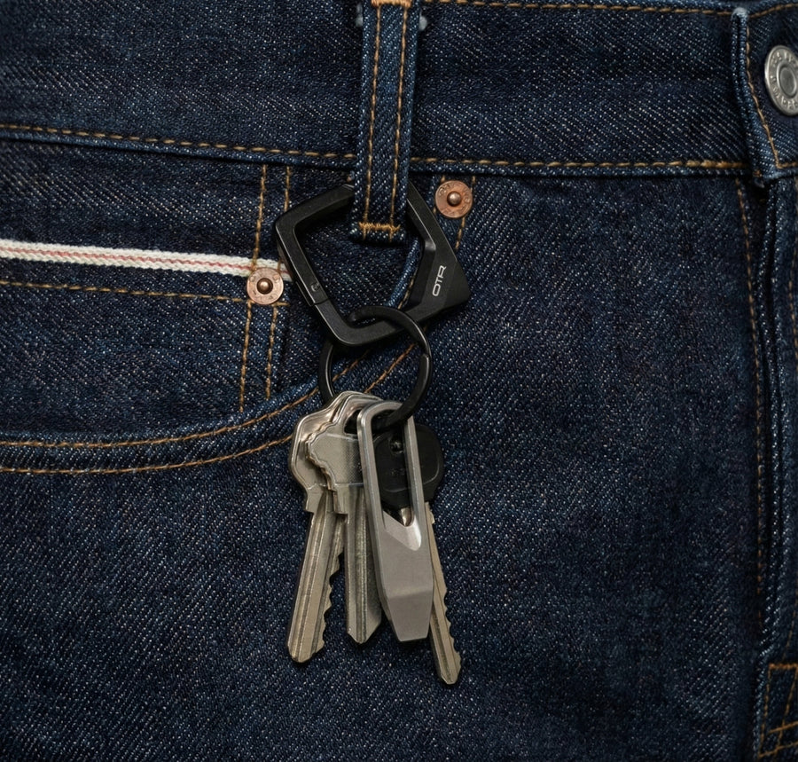 DEFY x OTR Squarabiner