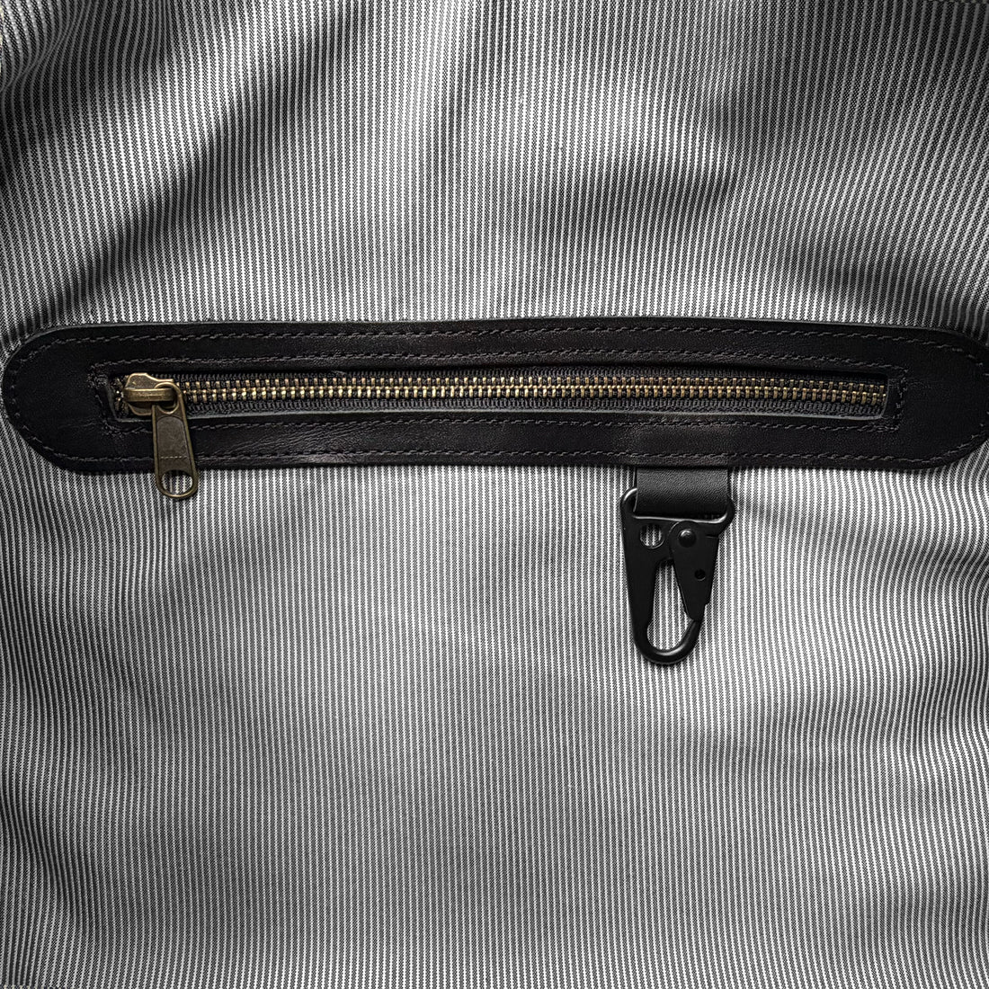 The Ultimate Overnighter / Horween Rookery Leather Exterior x Japanese Lining Bundle / Couple Remain