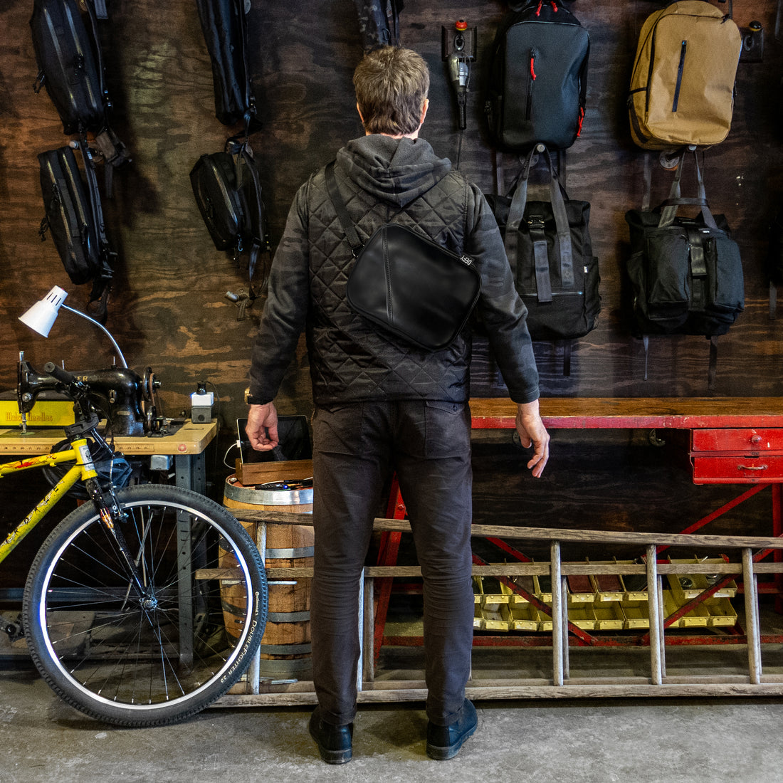 The Void Horween Essex Rookery Leather Admin Pouch / Small