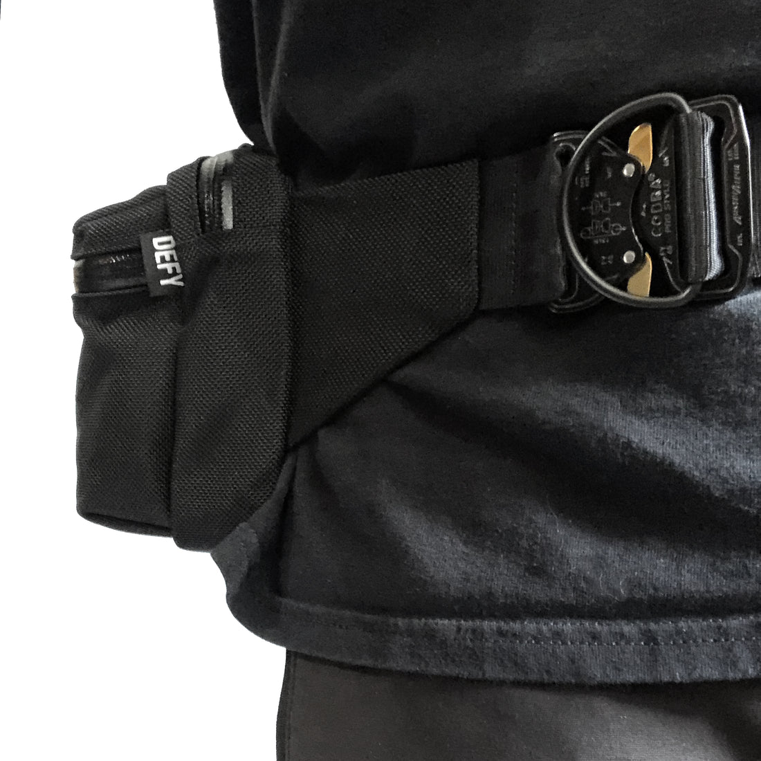 The Parker Fanny Pack 2.0 | Black TexWax™ Waxed Canvas – DEFY